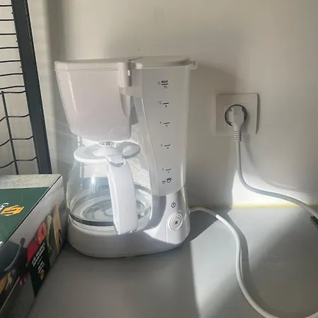 Charmante Petite Maison Avec Jardin Et Parking-niort Centre