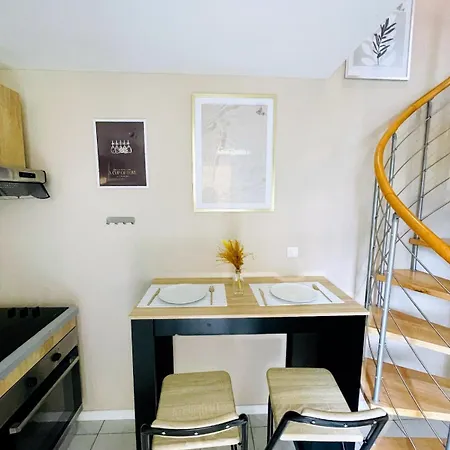 Appartamento Charmante Petite Maison Avec Jardin Et Parking-niort Centre *